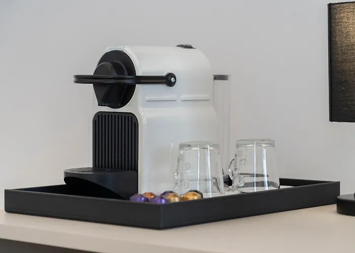 Hotel La Caleta Qe 3*