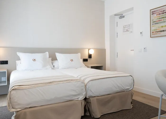 Hotell La Caleta Qe 3*