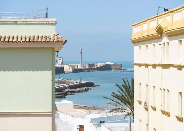 Hotell La Caleta Qe 3*