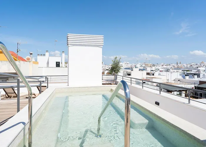 Hotell La Caleta Qe 3*