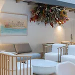 Hotel La Caleta Qe 3*
